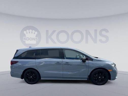 Sonic Gray Pearl 2024 Honda Odyssey Sport