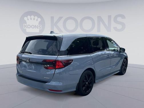 Sonic Gray Pearl 2024 Honda Odyssey Sport