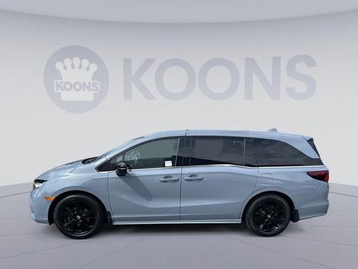 Sonic Gray Pearl 2024 Honda Odyssey Sport