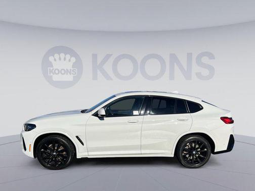 2023 BMW X4 xDrive30i