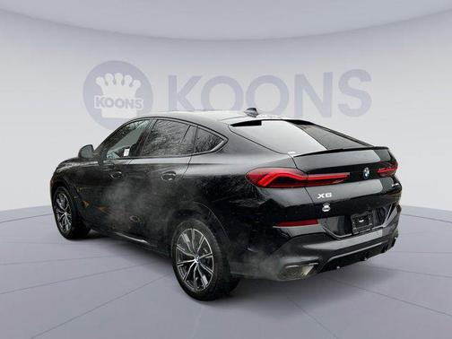 2023 BMW X6 xDrive40i