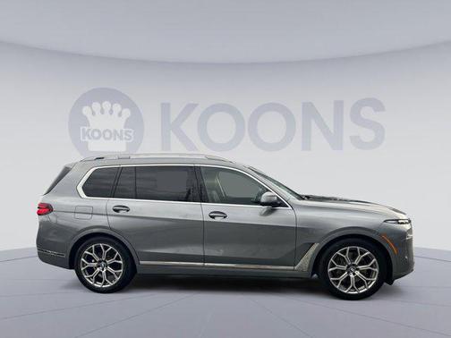 2023 BMW X7 xDrive40i