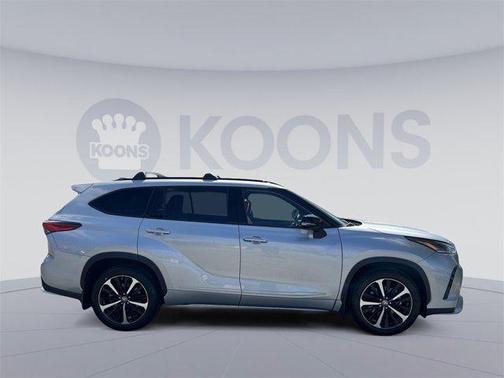 2022 Toyota Highlander XSE