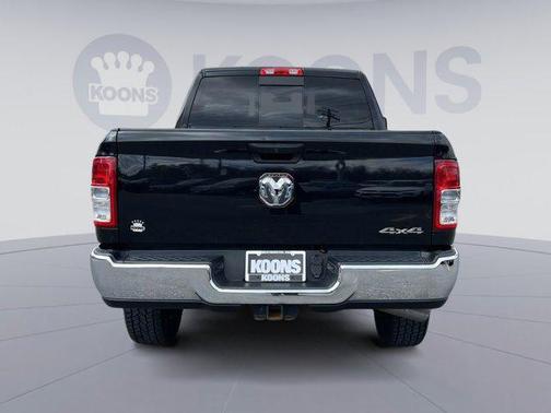2020 RAM 2500 Tradesman Crew Cab 4X4 6'4' Box