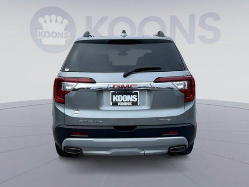 2023 GMC Acadia AWD SLT