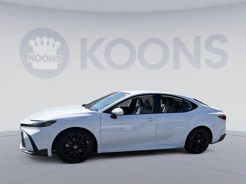 Ice Cap 2026 Toyota Camry SE