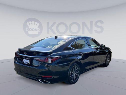 2025 Lexus ES 350 Base