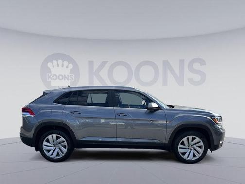 2022 Volkswagen Atlas Cross Sport 3.6L V6 SE w/Technology