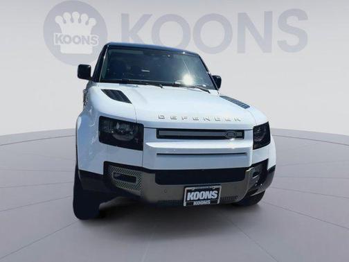 Fuji White 2024 Land Rover Defender 110 P400 X-Dynamic SE