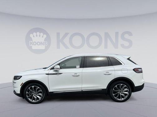 2022 Lincoln Nautilus Reserve