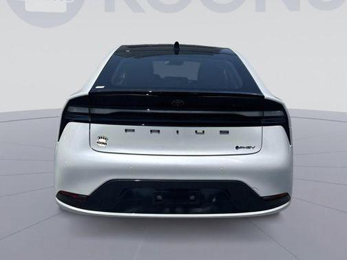 2025 Toyota Prius L