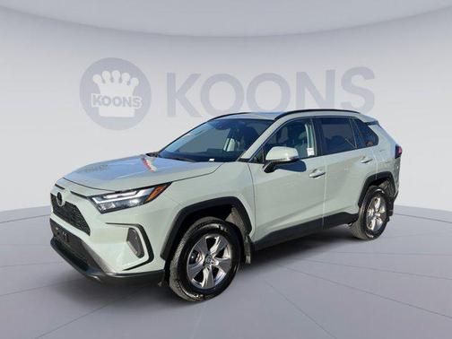 2022 Toyota RAV4 XLE