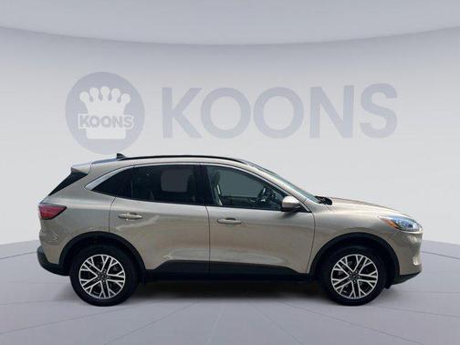 2021 Ford Escape SEL