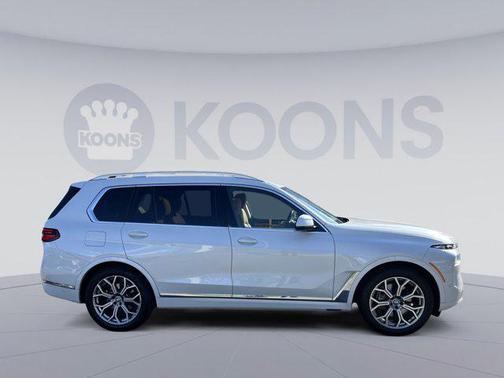 2023 BMW X7 xDrive40i