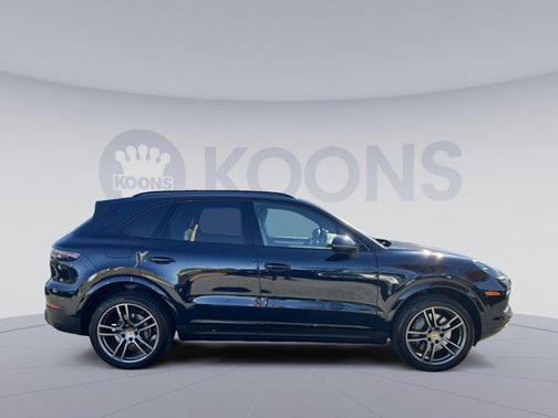 2022 Porsche Cayenne Platinum Edition