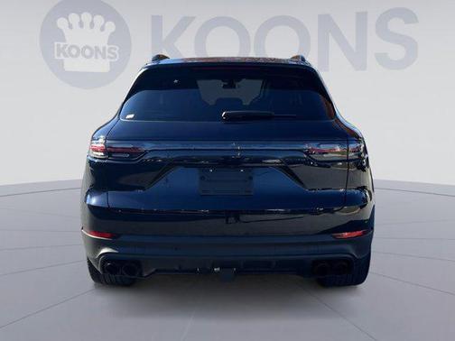 2022 Porsche Cayenne Platinum Edition