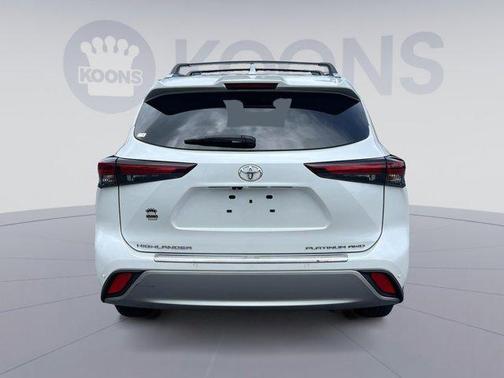 2024 Toyota Highlander Platinum