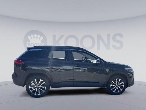 2025 Toyota Corolla Cross XLE