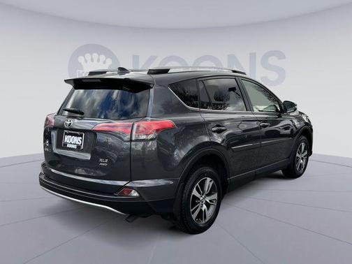 2018 Toyota RAV4 XLE