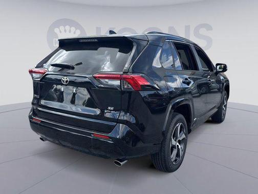 2025 Toyota RAV4 Hybrid SE