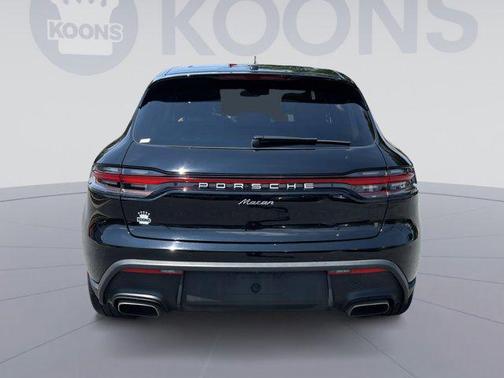 2022 Porsche Macan Base
