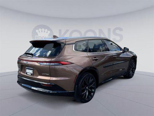 2025 Toyota Crown Signia Limited