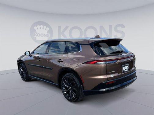 2025 Toyota Crown Signia Limited