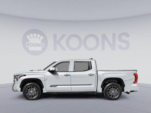2025 Toyota Tundra Hybrid Platinum