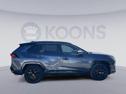 2025 Toyota RAV4 Hybrid SE