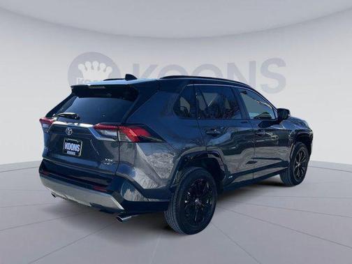 2025 Toyota RAV4 Hybrid SE