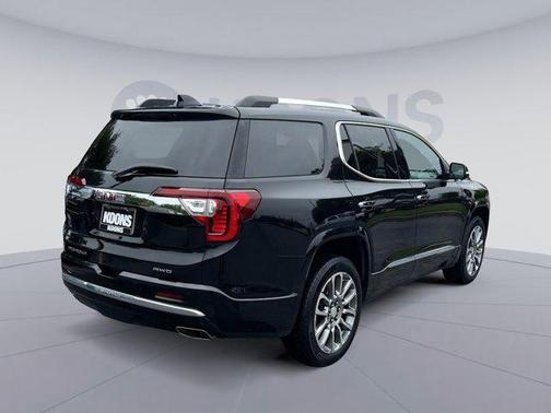 2022 GMC Acadia Denali