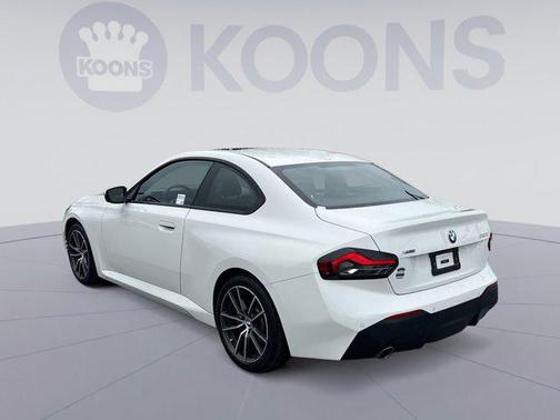 2023 BMW 230 i xDrive