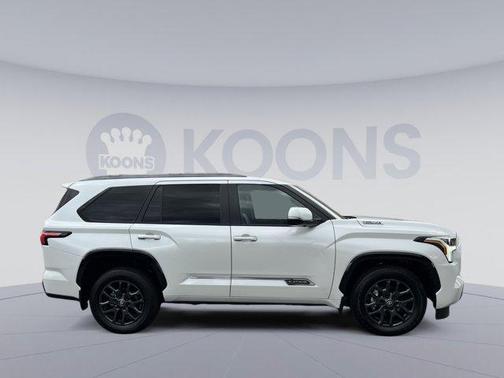 2025 Toyota Sequoia SR5