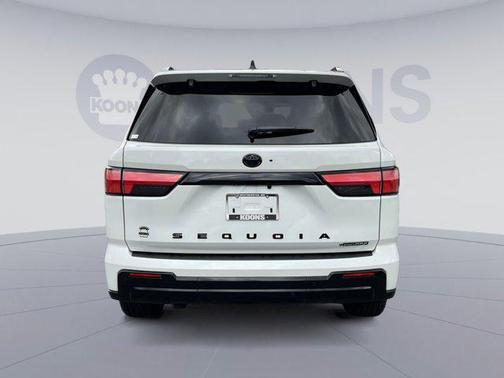 2025 Toyota Sequoia SR5