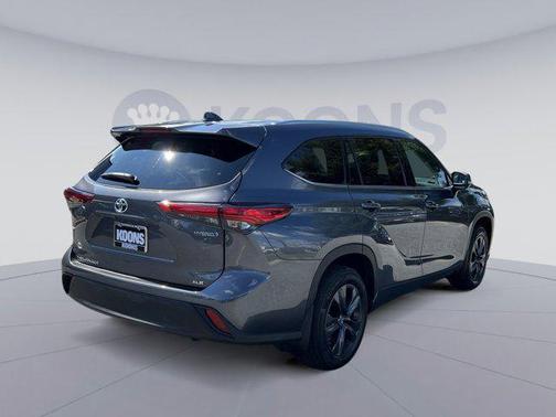 2021 Toyota Highlander Hybrid XLE