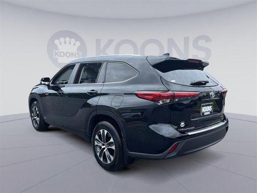 2021 Toyota Highlander Hybrid XLE
