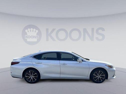 2023 Lexus ES 350 Base