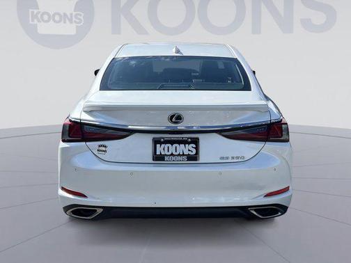 2023 Lexus ES 350 Base