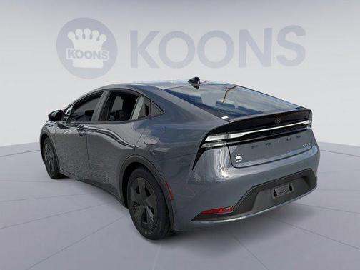 2026 Toyota Prius Plug-In Hybrid SE