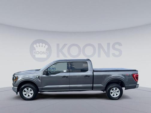 CARBONIZED GRAY METALLIC 2023 Ford F-150 XLT