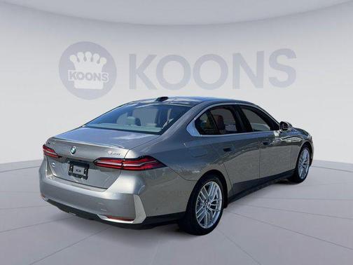 2024 BMW 540 i xDrive