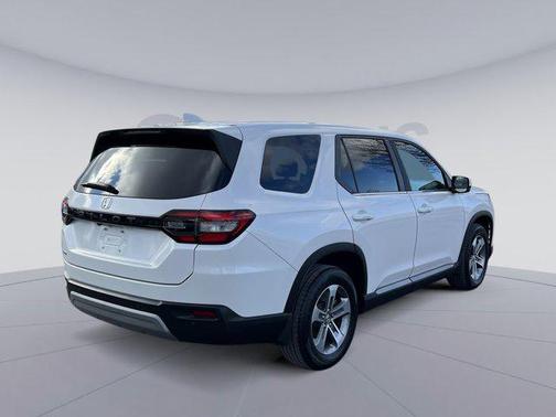 2023 Honda Pilot AWD EX-L 8 Passenger