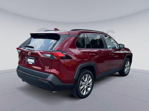 2021 Toyota RAV4 XLE Premium