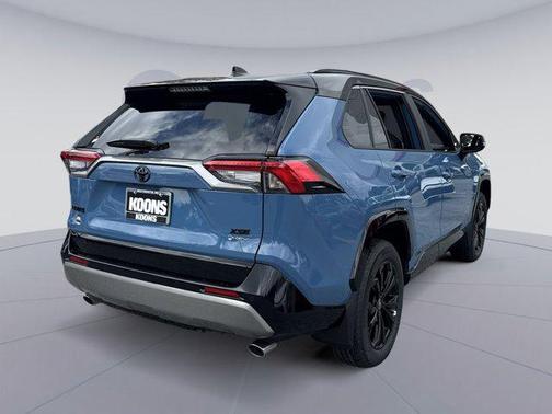 2025 Toyota RAV4 Hybrid SE