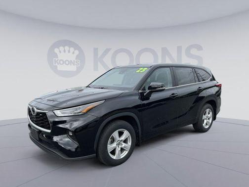 2023 Toyota Highlander LE