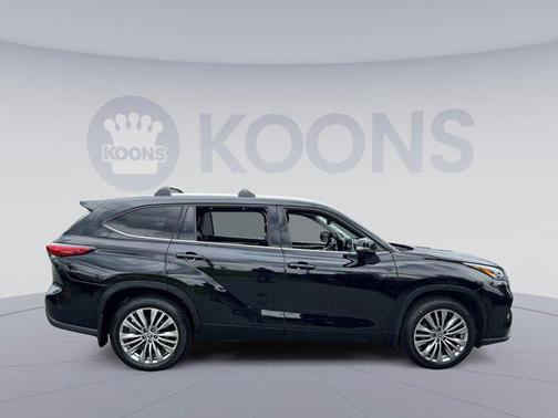 2022 Toyota Highlander Platinum