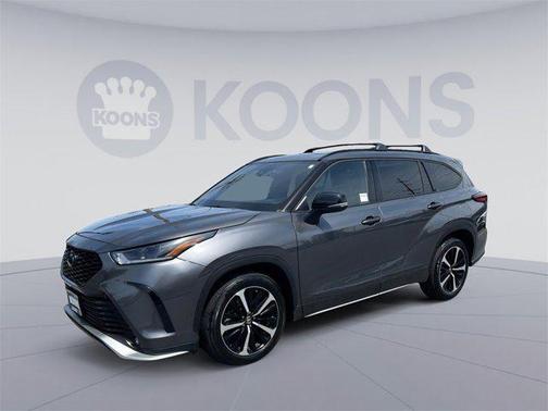 2022 Toyota Highlander XSE