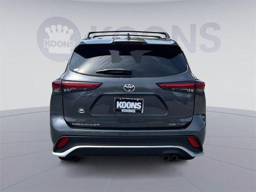 2022 Toyota Highlander XSE