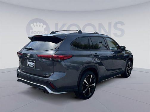 2022 Toyota Highlander XSE