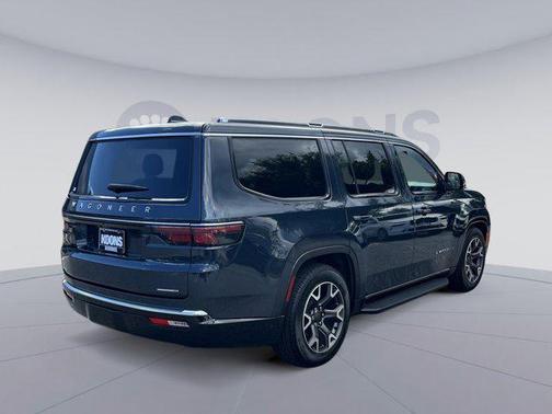 2023 Jeep Wagoneer Series III 4x4